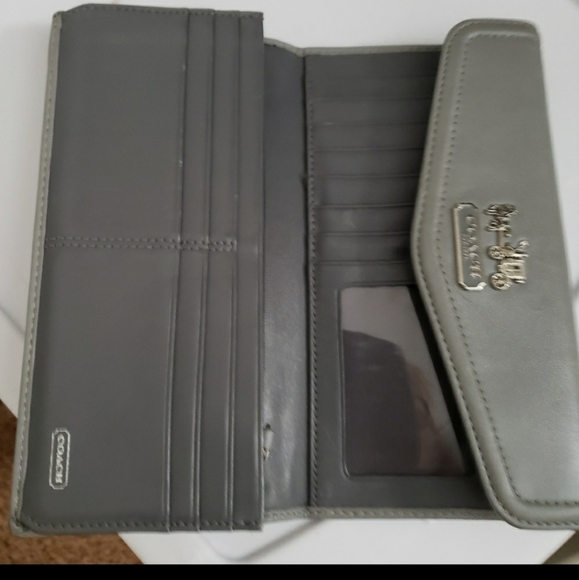Coach Handbag and NWOT Matching Wallet - Picture 5 of 5
